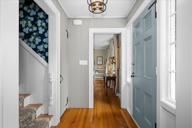 14 Kenilworth Rd, Shrewsbury, MA 01545
