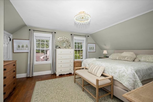 14 Kenilworth Rd, Shrewsbury, MA 01545