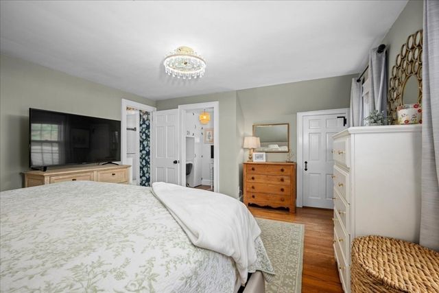 14 Kenilworth Rd, Shrewsbury, MA 01545