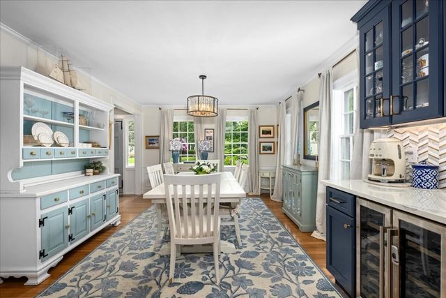 14 Kenilworth Rd, Shrewsbury, MA 01545