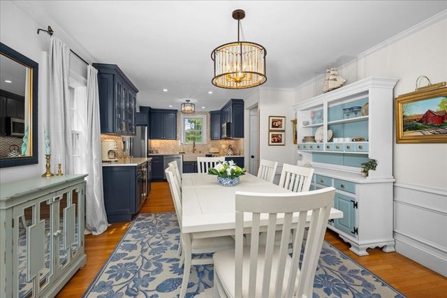 14 Kenilworth Rd, Shrewsbury, MA 01545