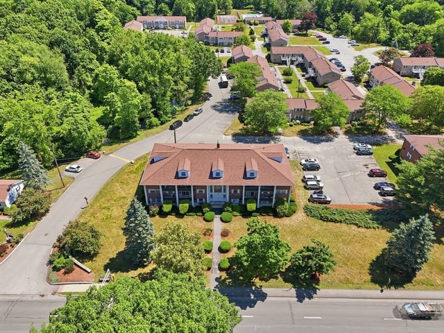 257 North Main St 8, Andover, MA 01810