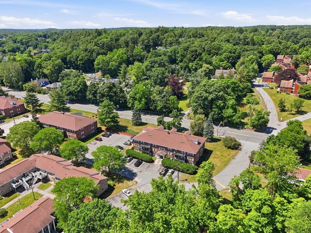 257 North Main St 8, Andover, MA 01810