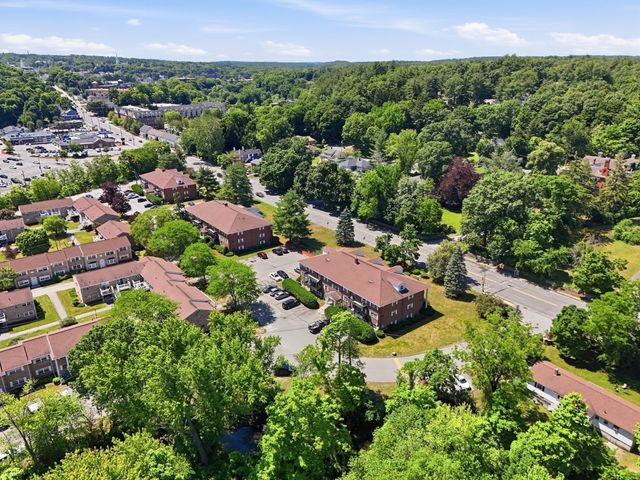 257 North Main St 8, Andover, MA 01810
