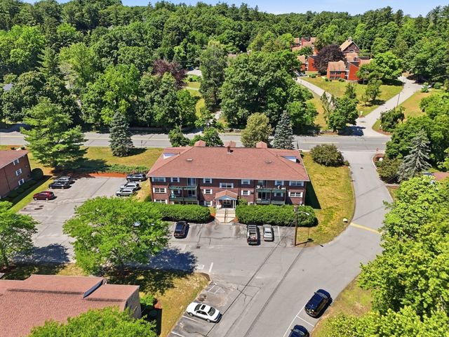 257 North Main St 8, Andover, MA 01810