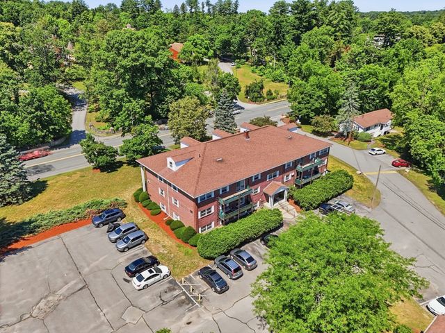 257 North Main St 8, Andover, MA 01810