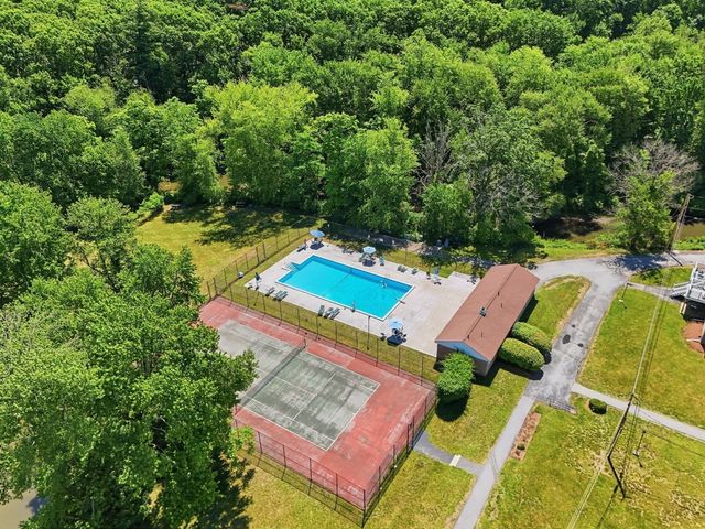 257 North Main St 8, Andover, MA 01810