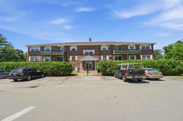 257 North Main St 8, Andover, MA 01810