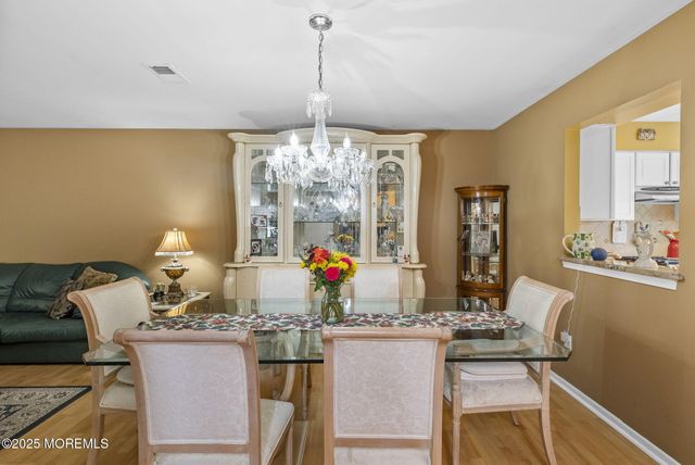 33 Oliver Court 1, Freehold, NJ 07728