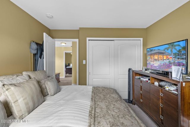 33 Oliver Court 1, Freehold, NJ 07728