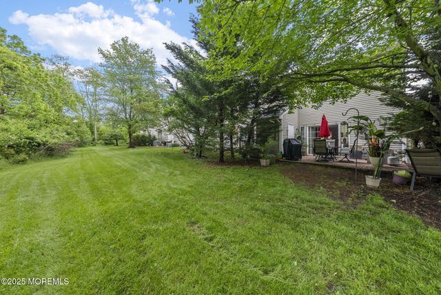 33 Oliver Court 1, Freehold, NJ 07728