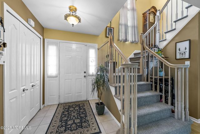 33 Oliver Court 1, Freehold, NJ 07728