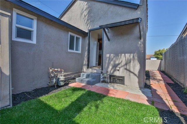 1712 E 57th, Los Angeles, CA 90058