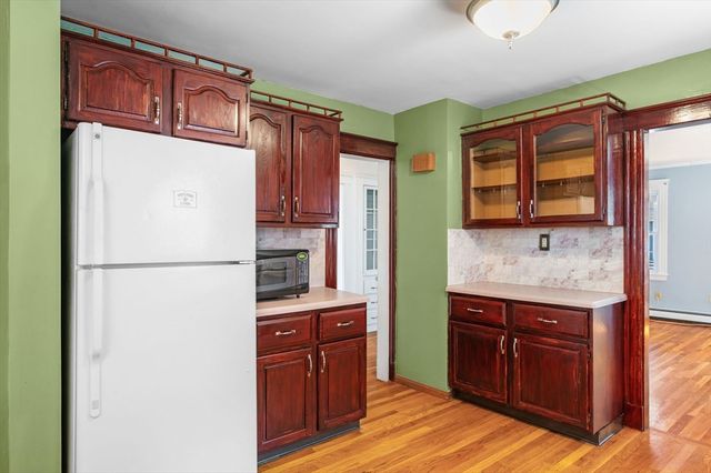 1 Douglass St, Lynn, MA 01904