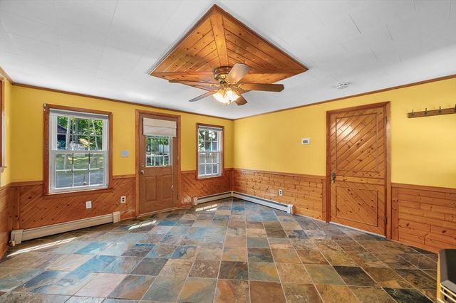 1 Douglass St, Lynn, MA 01904