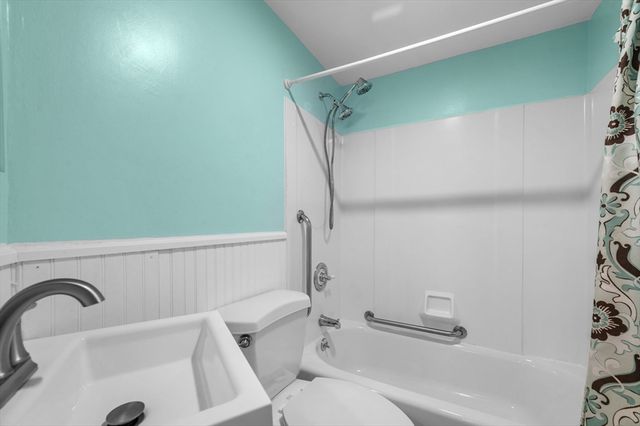 1 Douglass St, Lynn, MA 01904