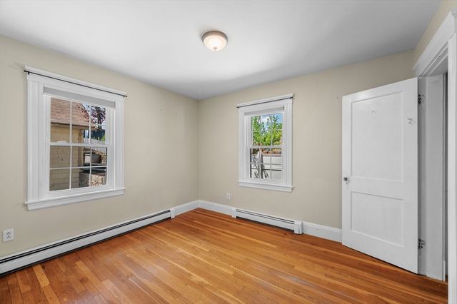1 Douglass St, Lynn, MA 01904