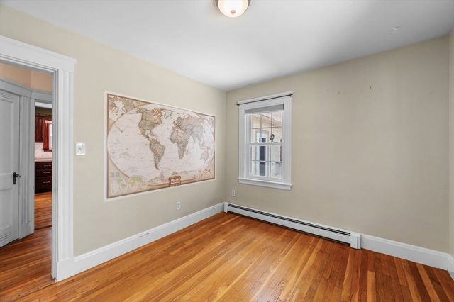 1 Douglass St, Lynn, MA 01904