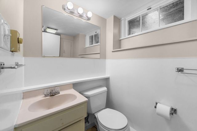 1 Douglass St, Lynn, MA 01904