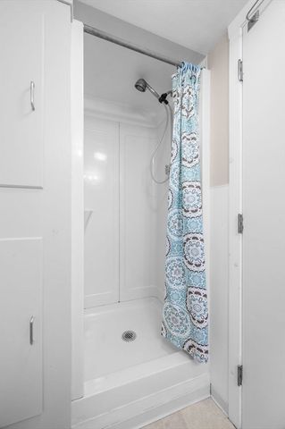 1 Douglass St, Lynn, MA 01904