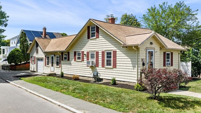 1 Douglass St, Lynn, MA 01904
