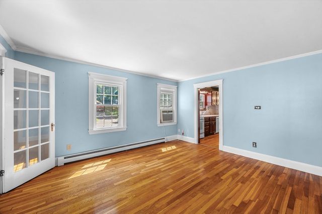 1 Douglass St, Lynn, MA 01904