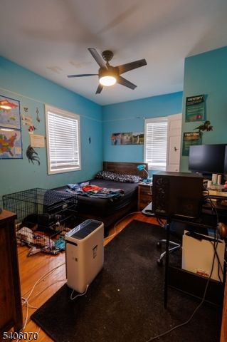 264 W Colfax Ave, Roselle Park Boro, NJ 07204