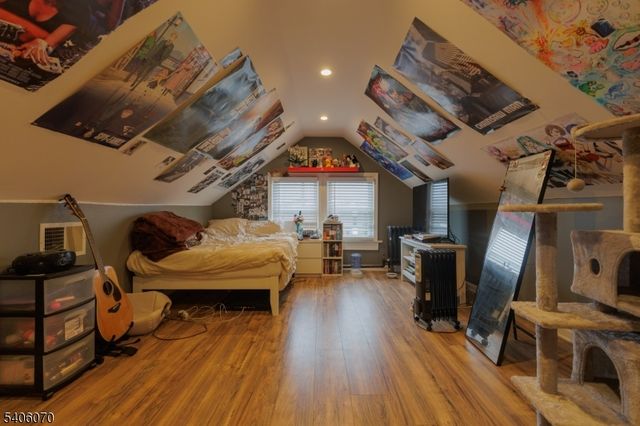 264 W Colfax Ave, Roselle Park Boro, NJ 07204