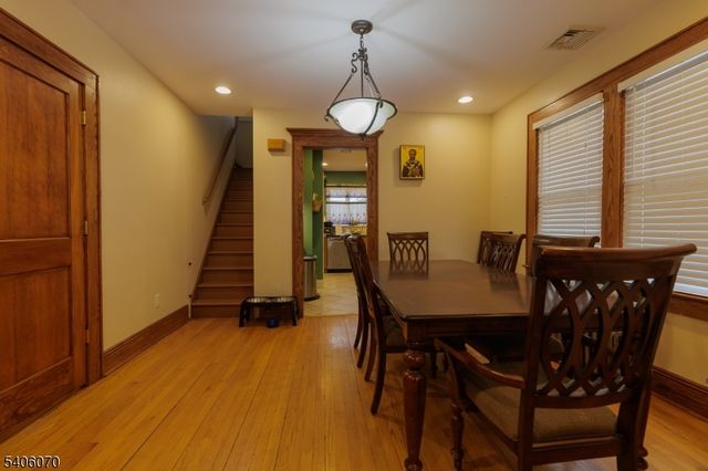 264 W Colfax Ave, Roselle Park Boro, NJ 07204