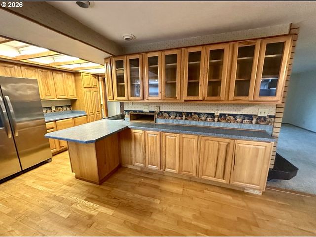 2691 14TH St, North Bend, OR 97459