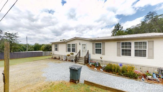 75 Pine Mount Road, Weaverville, NC 28787