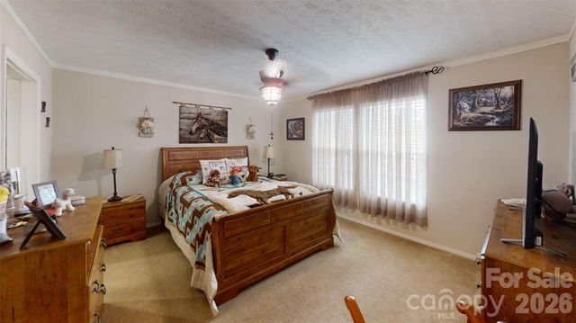 75 Pine Mount Road, Weaverville, NC 28787
