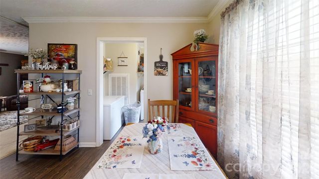 75 Pine Mount Road, Weaverville, NC 28787
