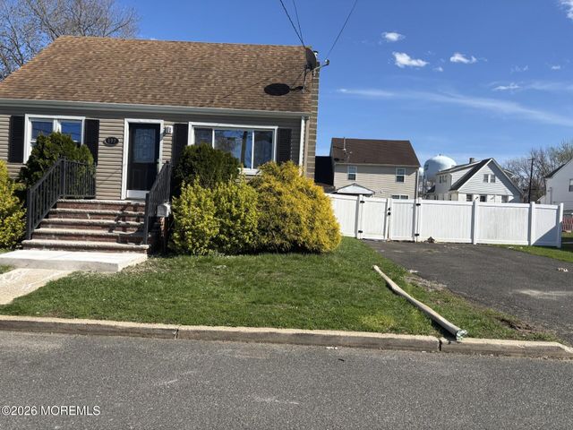 197 Delaware Avenue, Cliffwood, NJ 07721