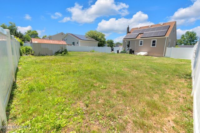 197 Delaware Avenue, Cliffwood, NJ 07721