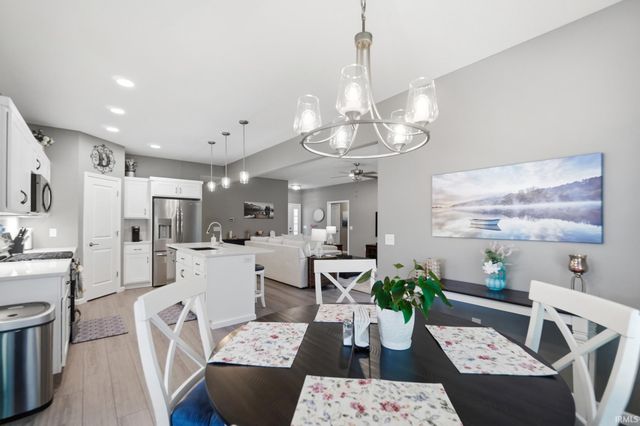 13870 Escondida Cove, Fort Wayne, IN 46845