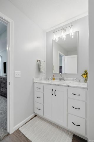 13870 Escondida Cove, Fort Wayne, IN 46845