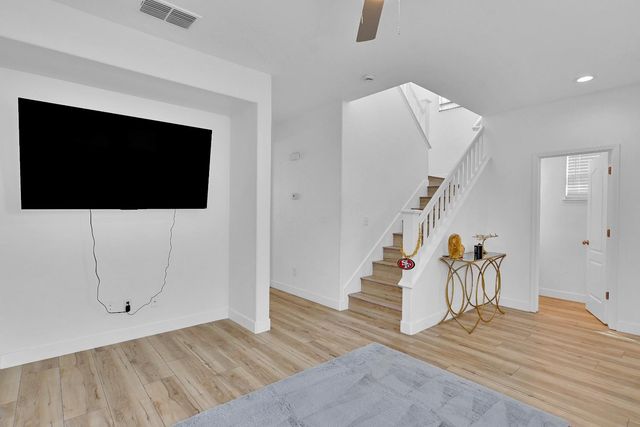 6 Bonack Pl, Sacramento, CA 95835