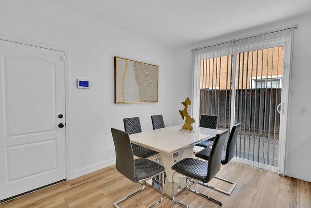 6 Bonack Pl, Sacramento, CA 95835