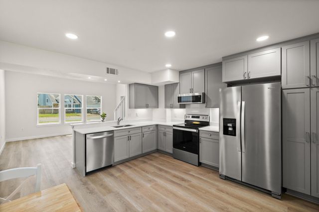 387 NW Canterbury Circle, Fort Walton Beach, FL 32548