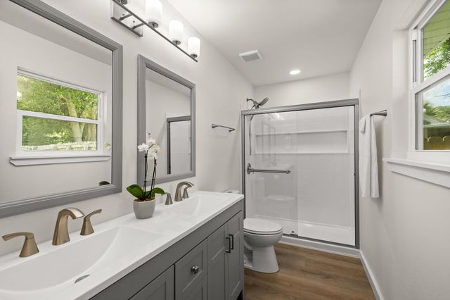 387 NW Canterbury Circle, Fort Walton Beach, FL 32548