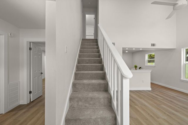 387 NW Canterbury Circle, Fort Walton Beach, FL 32548