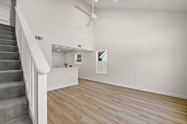 387 NW Canterbury Circle, Fort Walton Beach, FL 32548