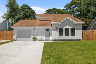 387 NW Canterbury Circle, Fort Walton Beach, FL 32548