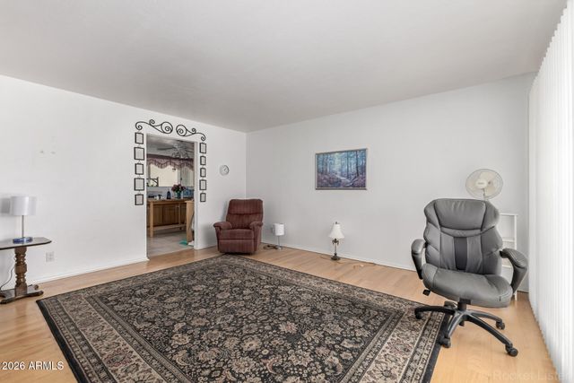 3802 W STATE Avenue, Phoenix, AZ 85051