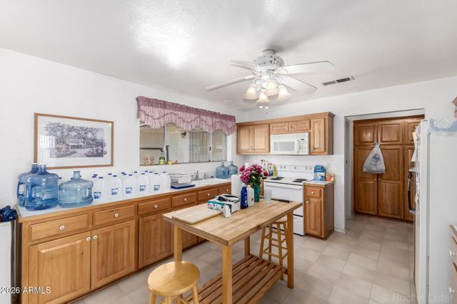 3802 W STATE Avenue, Phoenix, AZ 85051