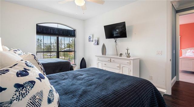 101 SW 39th PL, Cape Coral, FL 33991