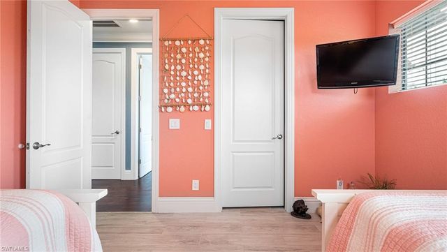 101 SW 39th PL, Cape Coral, FL 33991