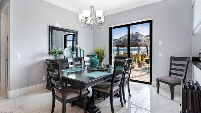 101 SW 39th PL, Cape Coral, FL 33991