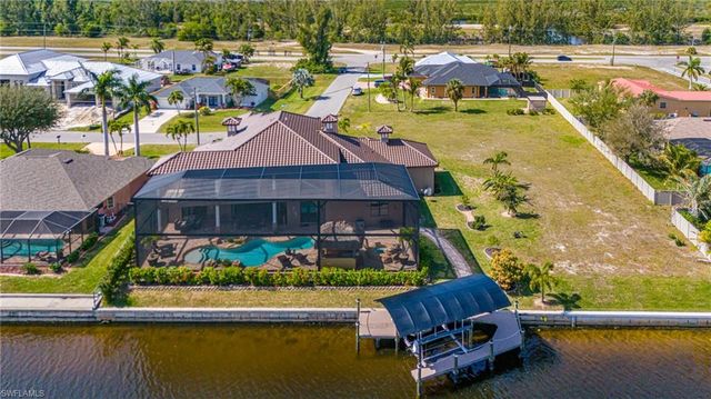 101 SW 39th PL, Cape Coral, FL 33991